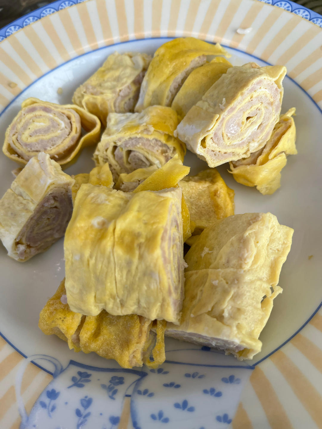 老爸的手艺---蒸肉蛋卷