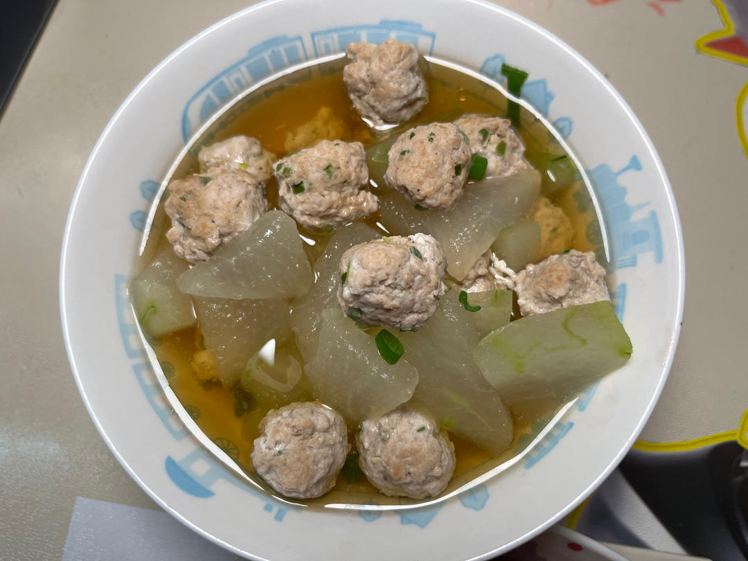 夏天不可错过的家常味--冬瓜丸子汤
