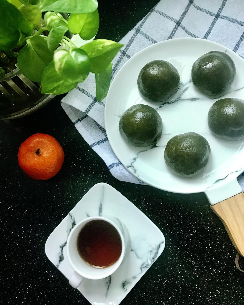网红青团～～咸蛋黄肉松青团