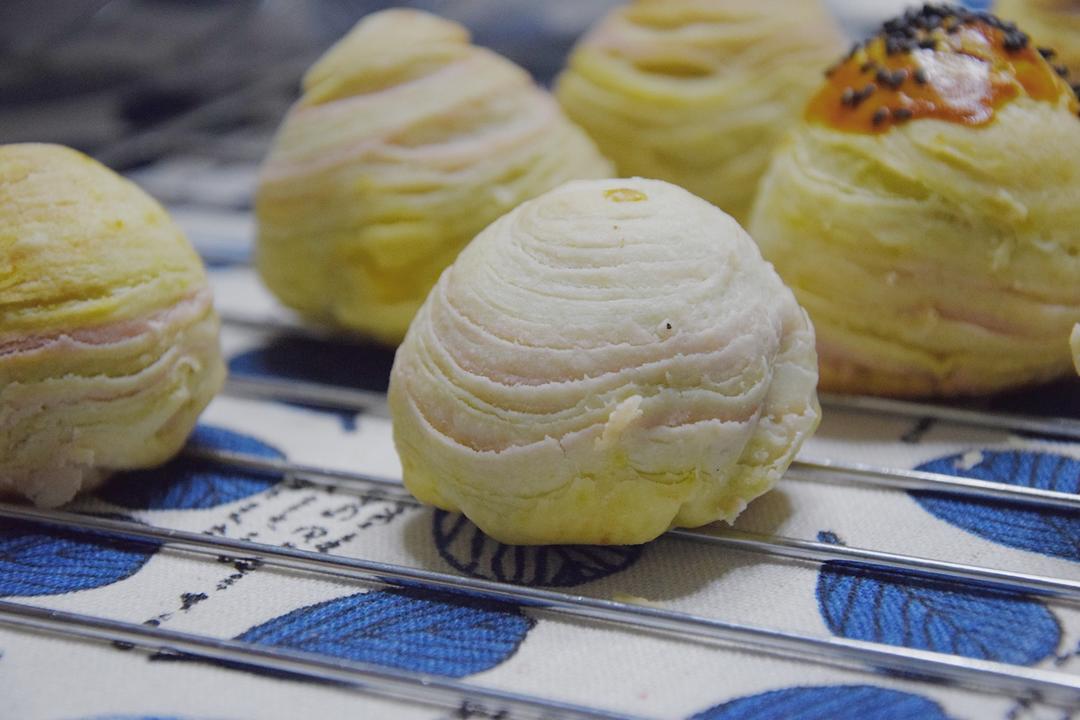 彩虹蛋黄酥（独角兽蛋黄酥）