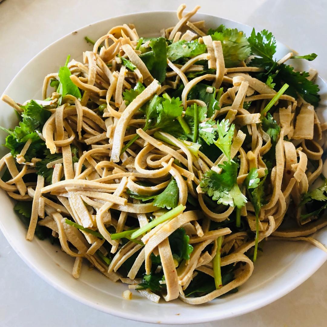 耿妍做的香菜拌豆皮