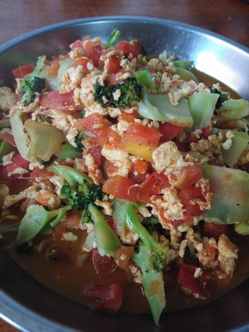 番茄鸡蛋炒西兰花