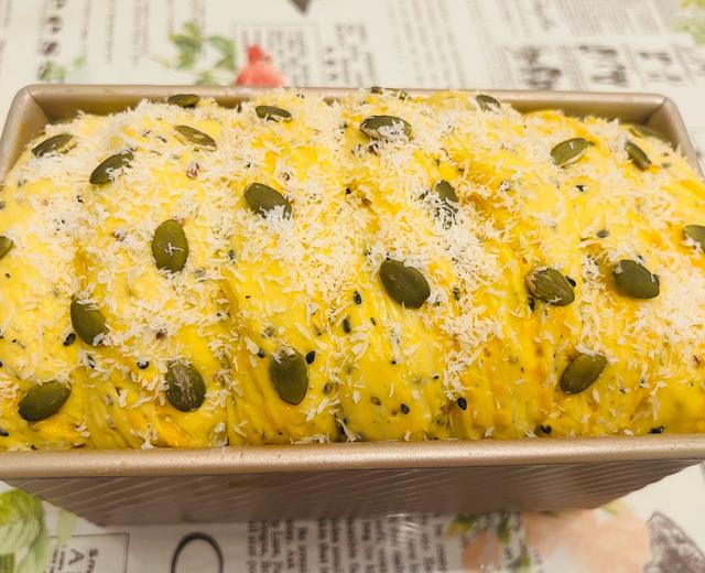 波兰种藜麦芝麻南瓜奶酪馅吐司的做法