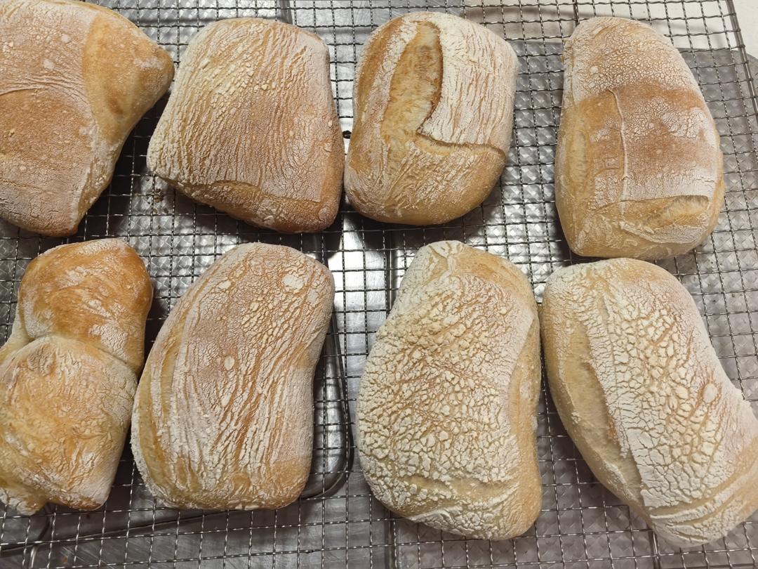 超级好吃的奶酪芝士脆肠恰巴塔！