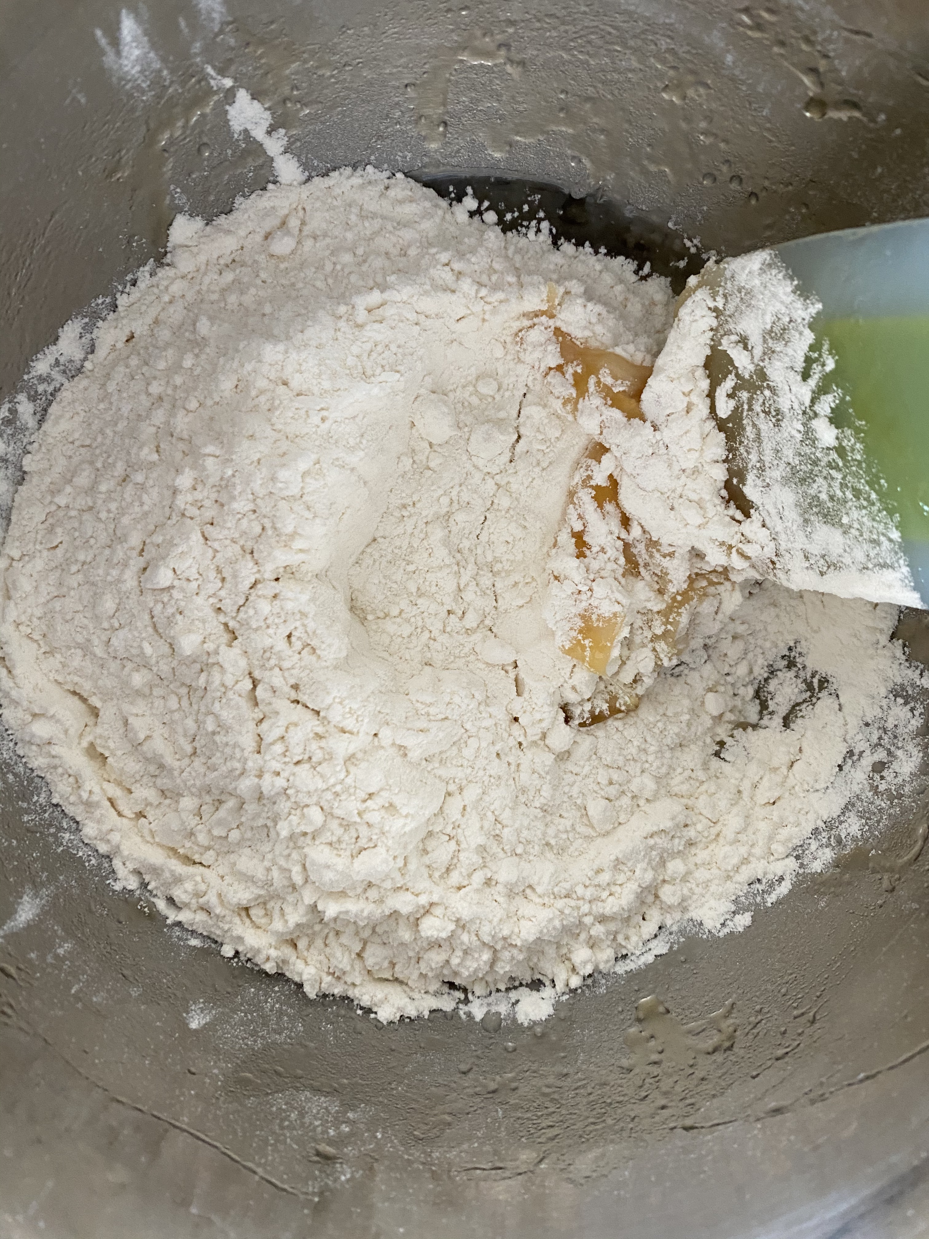 最最简单的做法，最简单的材料-奶黄流心月饼🥮的做法 步骤25
