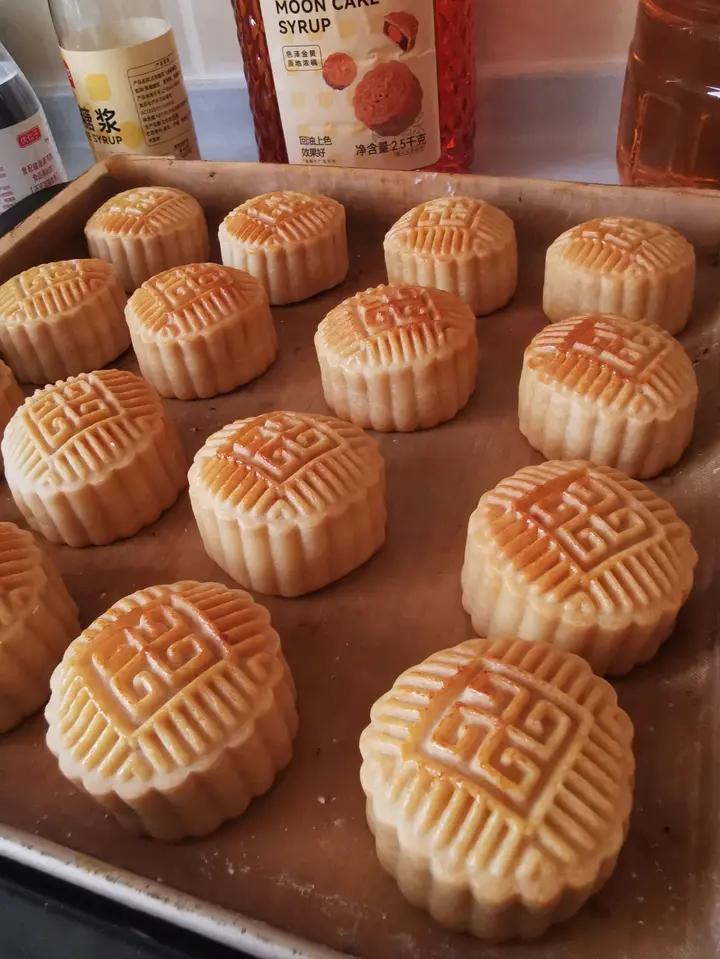 金沙奶黄月饼