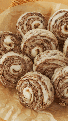 【宝宝辅食】红豆千层卷的做法