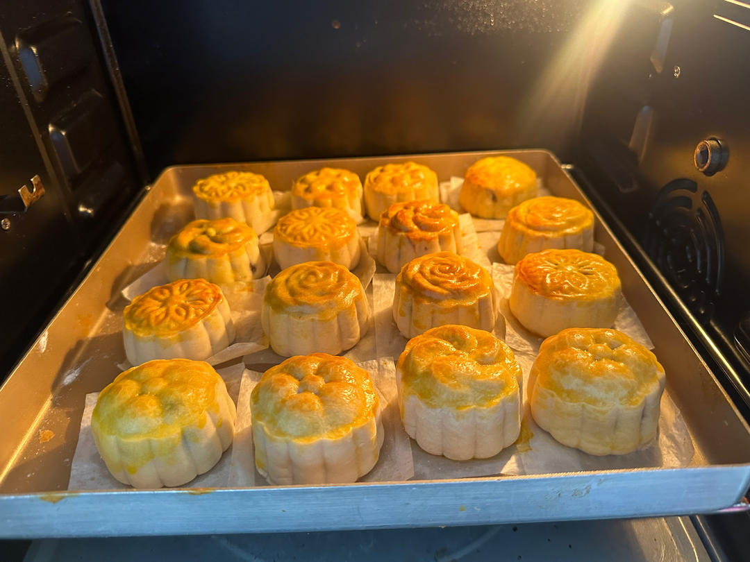 不开裂零失败经典五仁月饼/广式月饼（懒人版）的做法