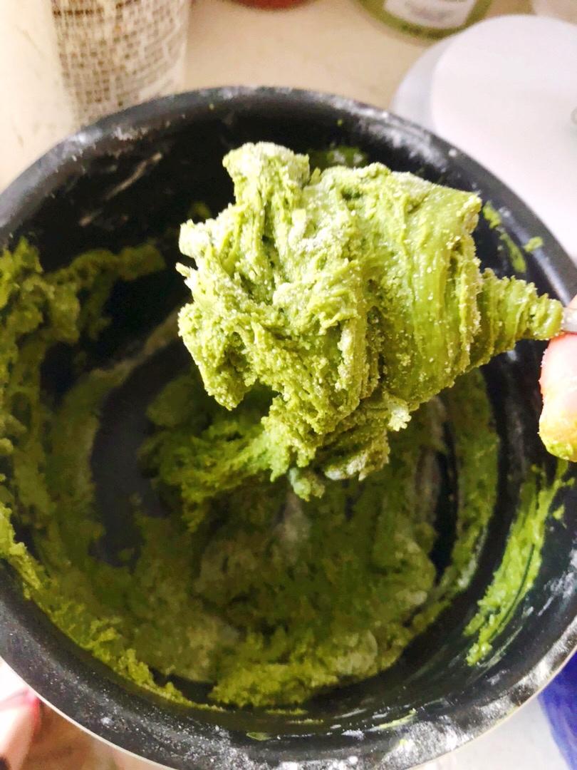 消耗玉米淀粉和蛋黄的小饼干
