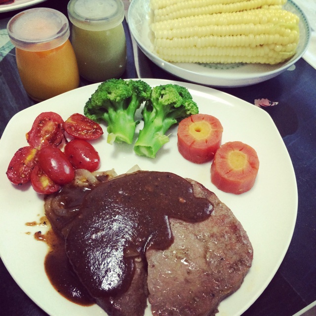 黑椒牛排（配土豆/鸡蛋，意面/蔬菜）
