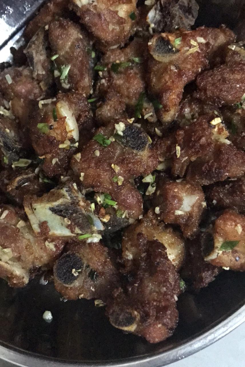 蒜香排骨 Garlic Pork Ribs