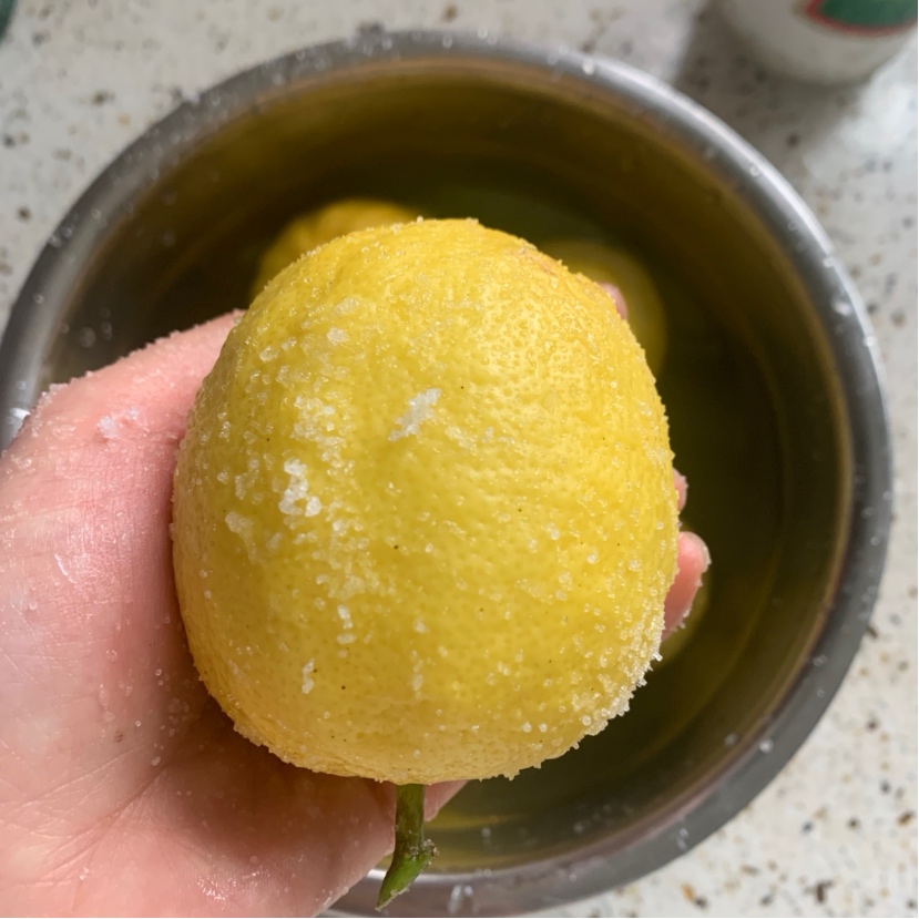 电饭锅柠檬膏的做法 步骤2