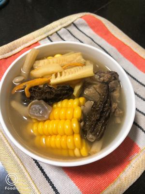 排骨菌菇玉米汤的做法 步骤9