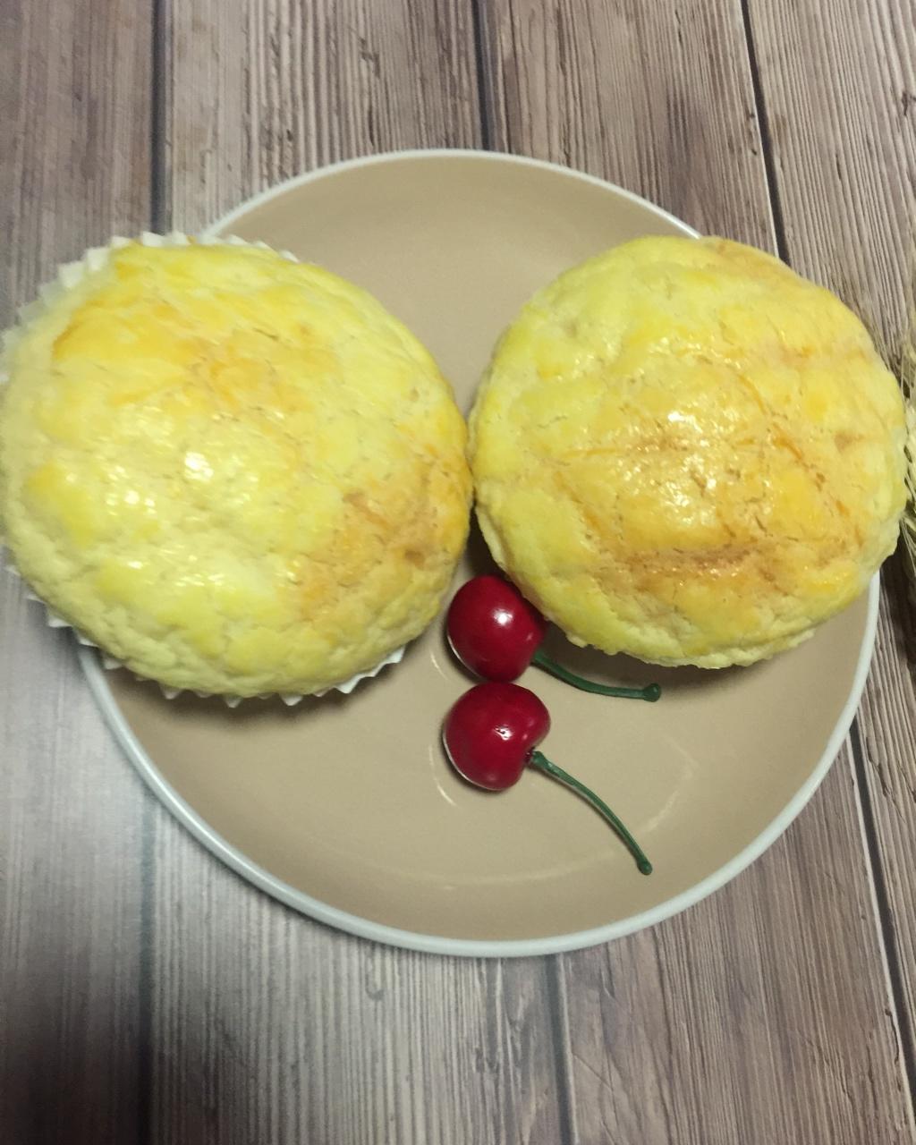 好吃到炸裂的港式菠萝包（附带制作酥皮的小视频）