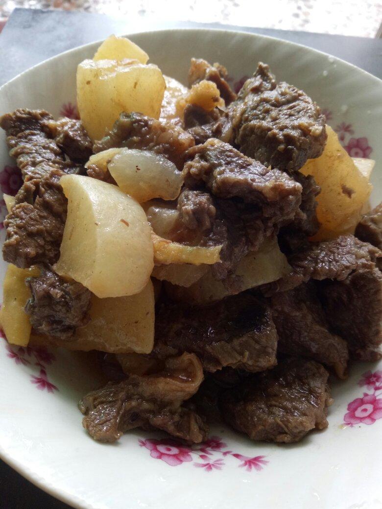 萝卜炖牛腩