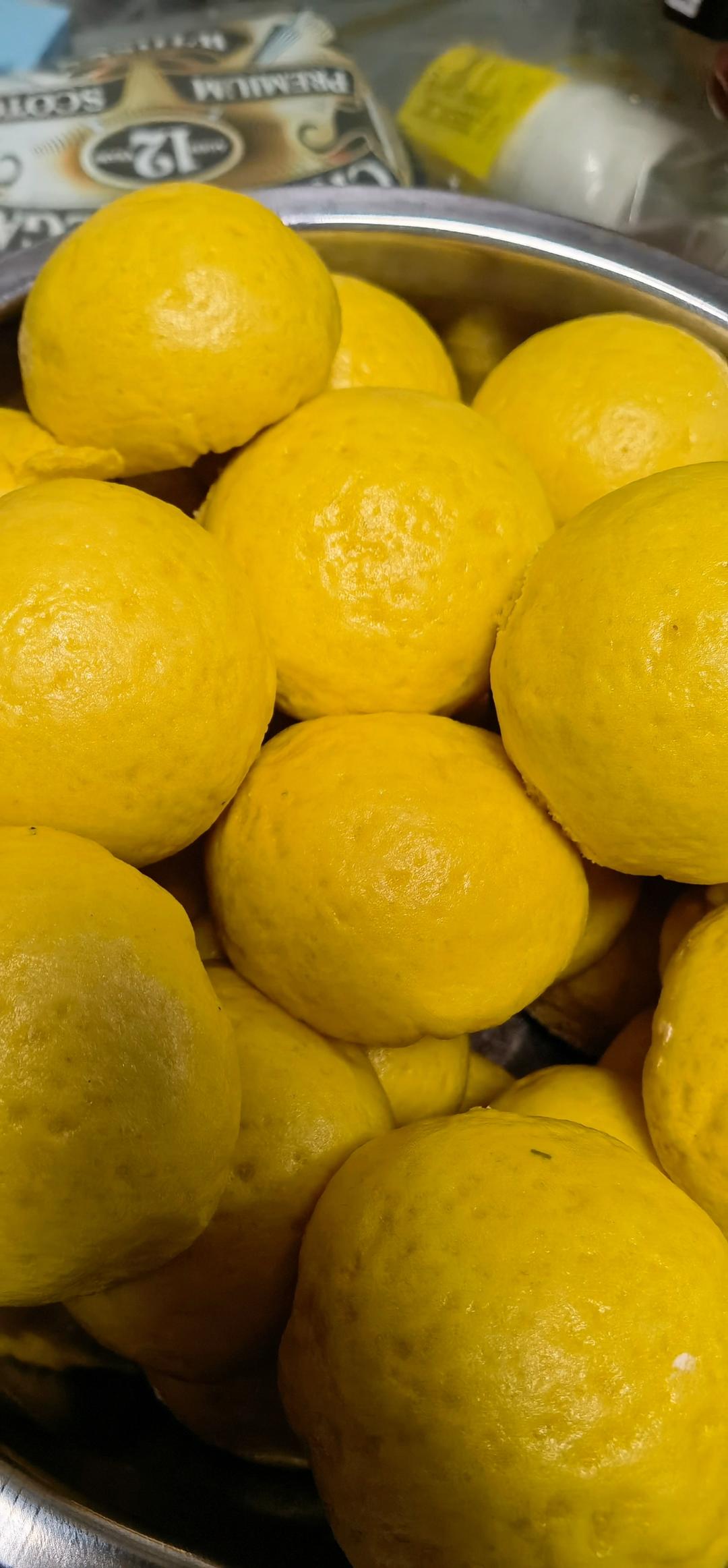 新手也可以--详解如何做出人见人爱、金黄的南瓜馒头