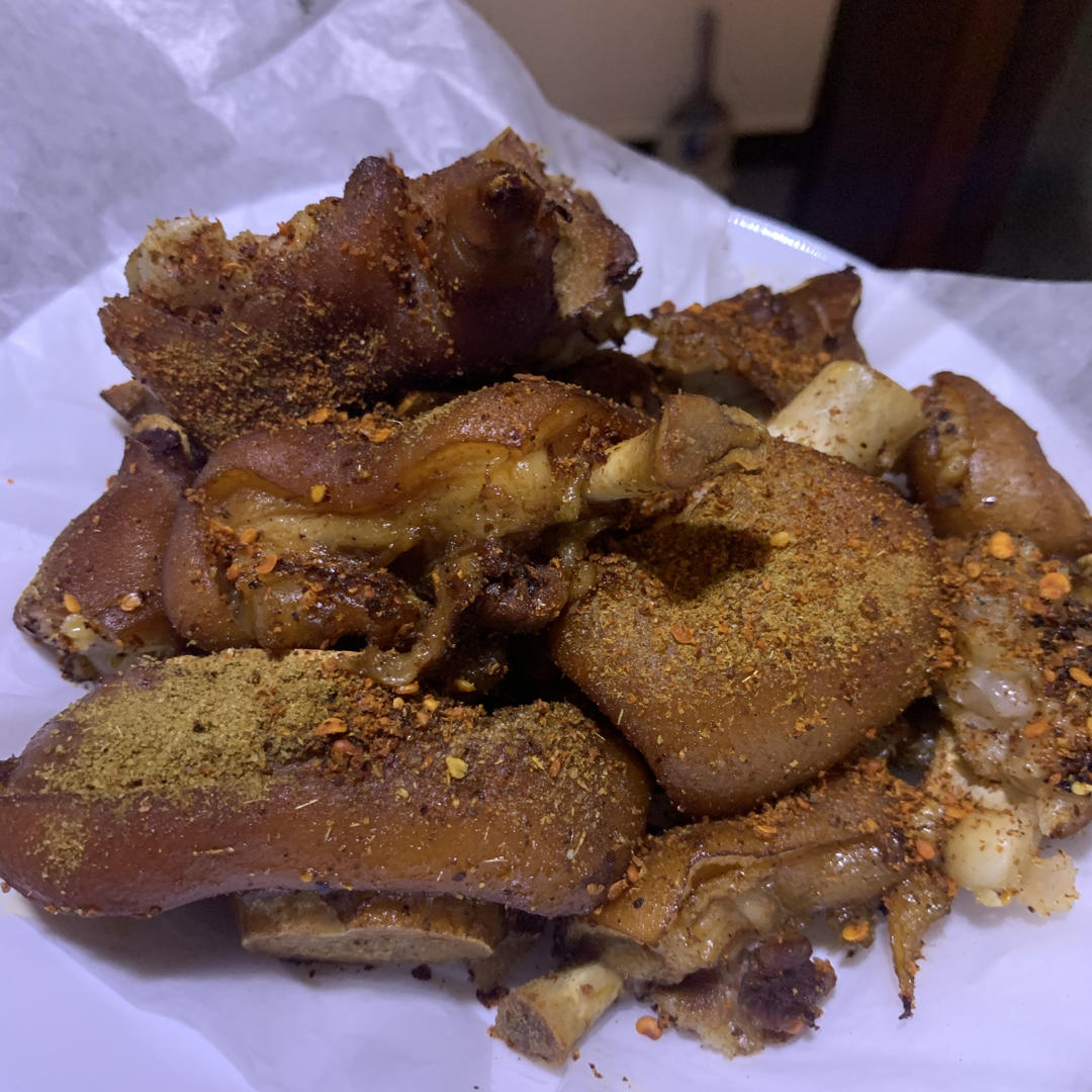 香酥烤猪蹄