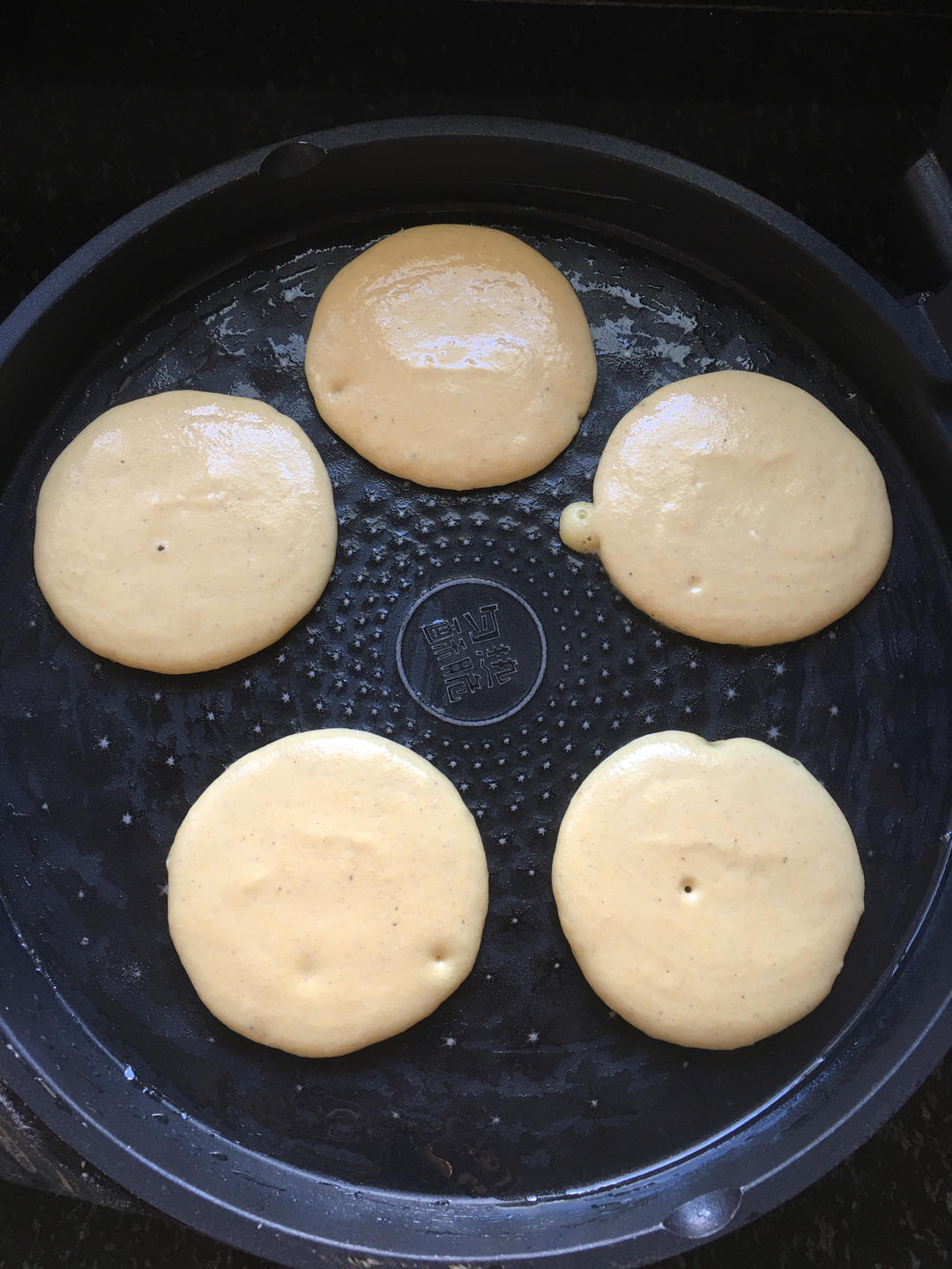 粗糧細(xì)作?「玉米面餅??」?柔軟細(xì)膩??的做法 步驟10