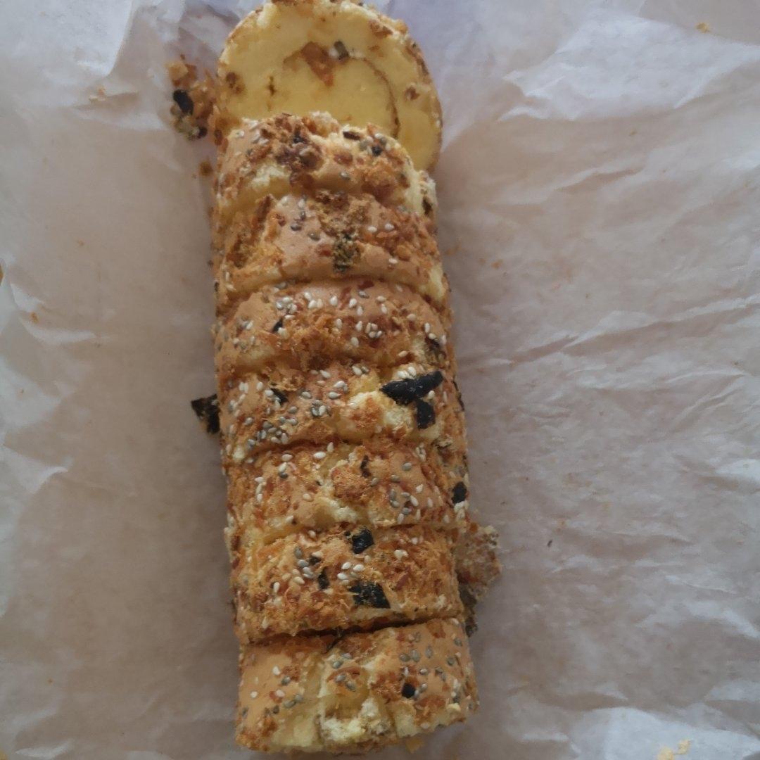 香葱海苔肉松芝麻蛋糕卷