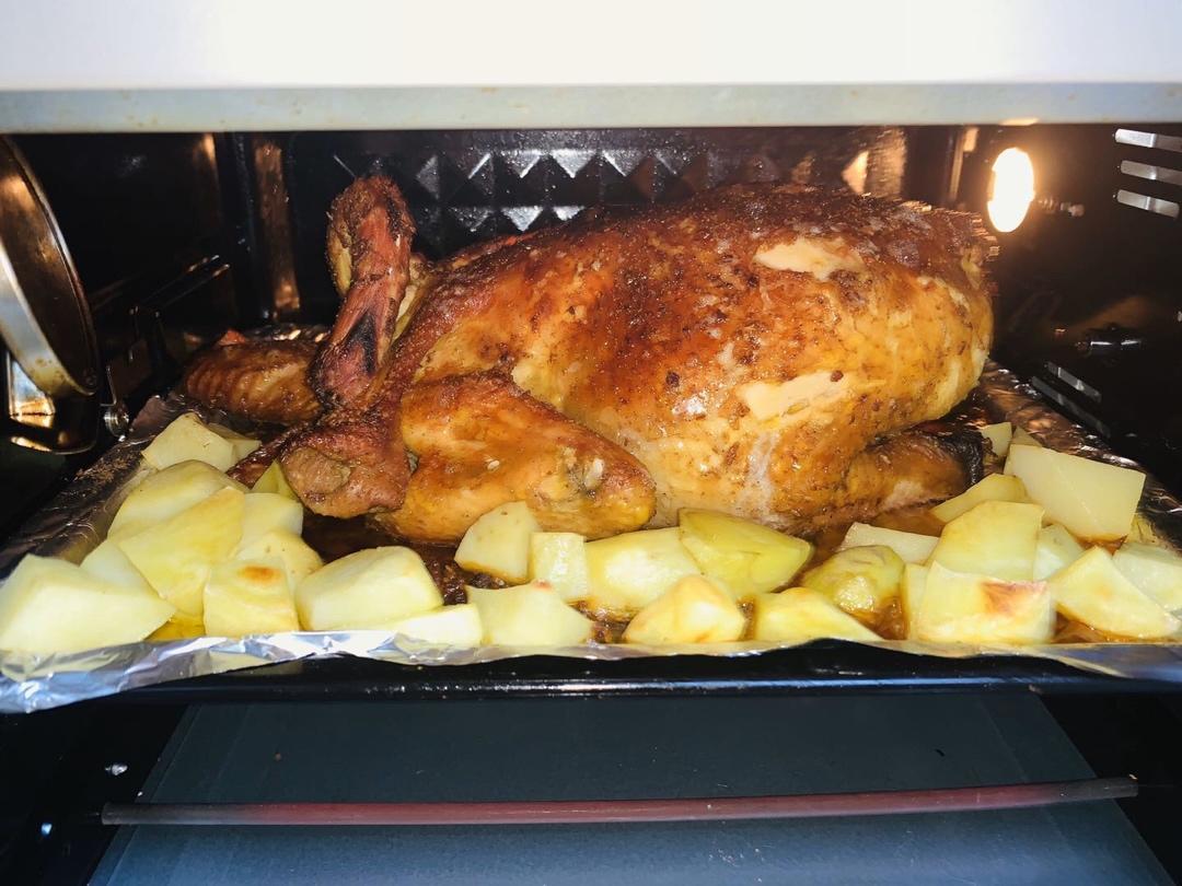 不好吃拿作者是问-全网最简单喷香烤鸡👍