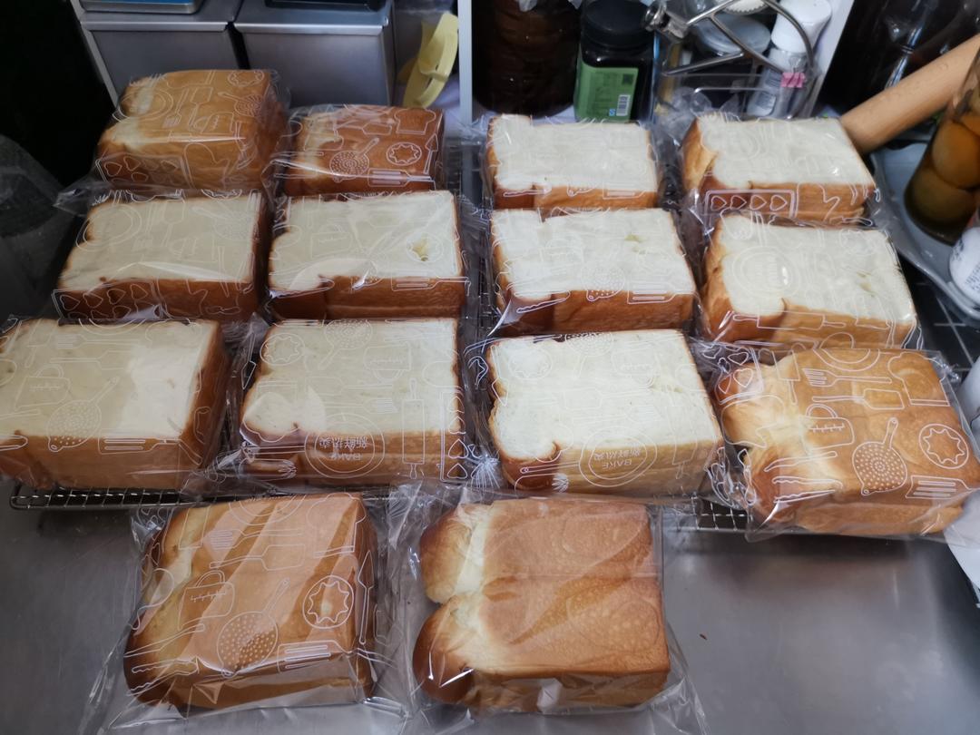 超软鲜牛乳巨蛋吐司