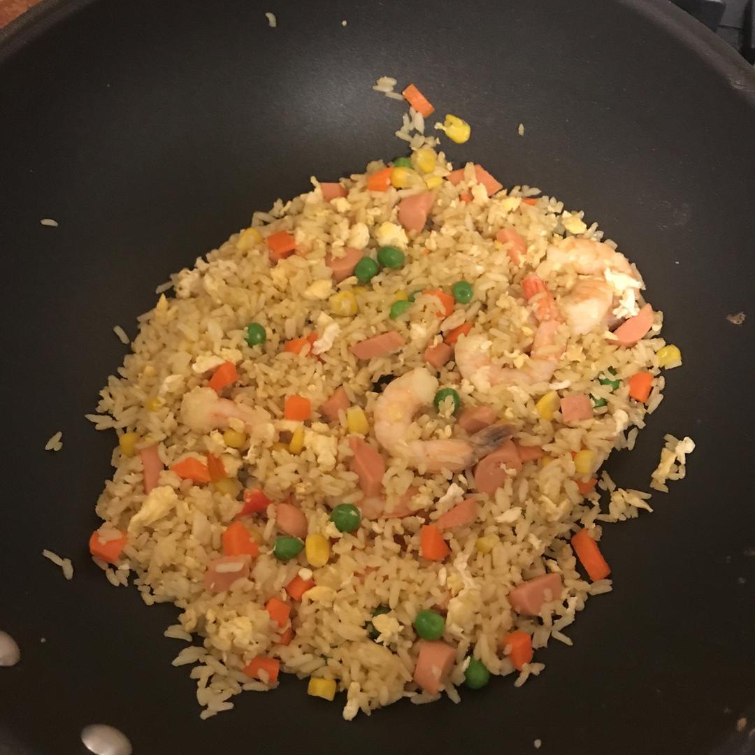 翻滚吧💥虾仁咖喱炒饭
