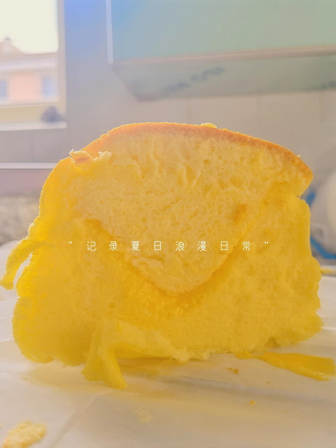 堪比柯基屁股
爆浆芝士🧀古早蛋糕