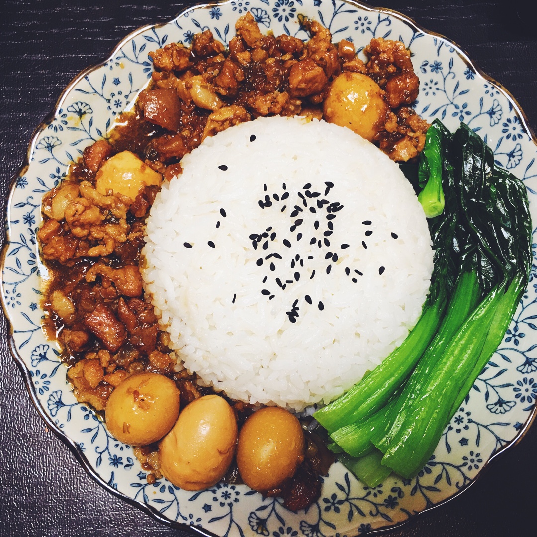 一碗高颜值有内涵的台湾卤肉饭