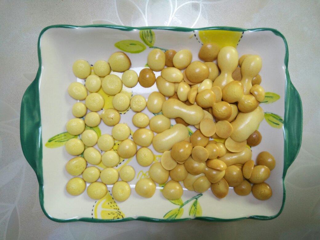 入口即化的无添加蛋黄溶豆