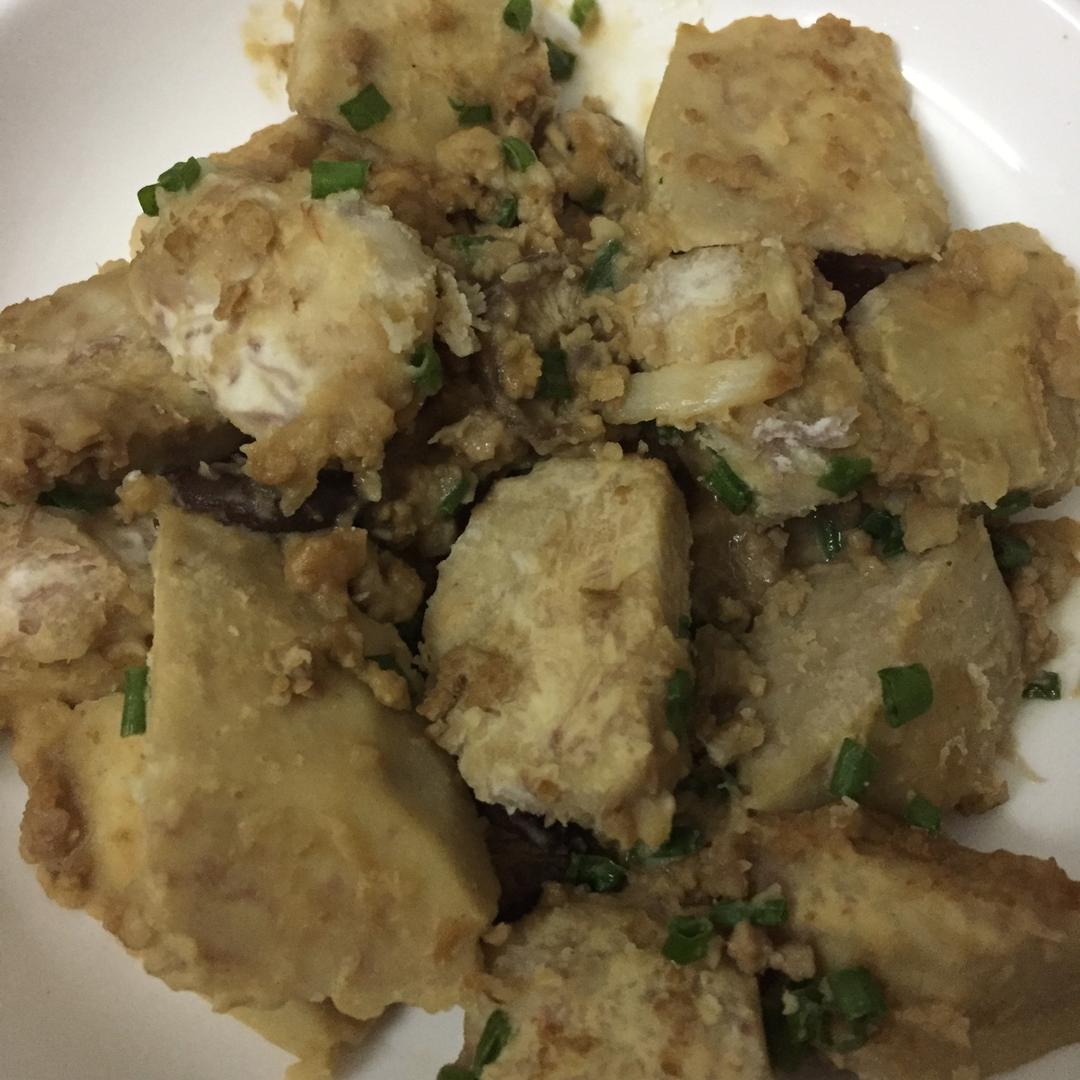 香菇肉末焖香芋(宝贝最喜欢吃的菜之一)