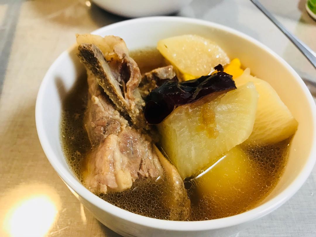 排骨萝卜汤