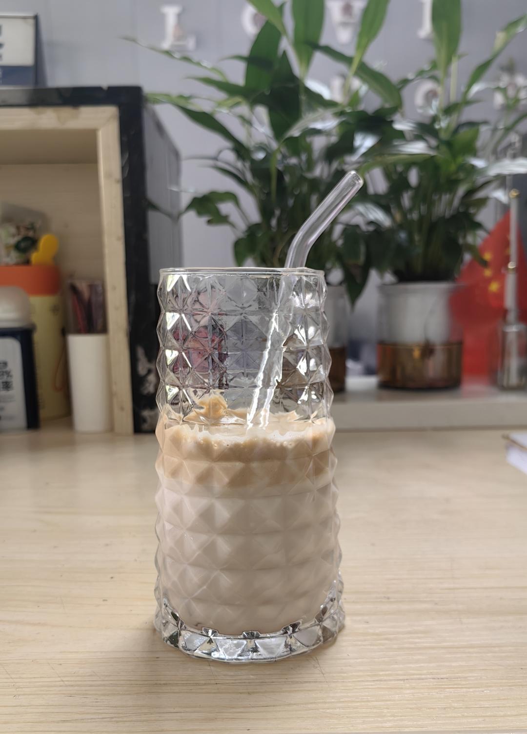 不打奶泡，绵密泡沫拿铁，轻松还原星巴克