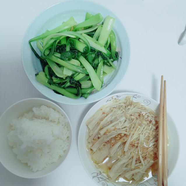 蒜蓉蒸金针菇