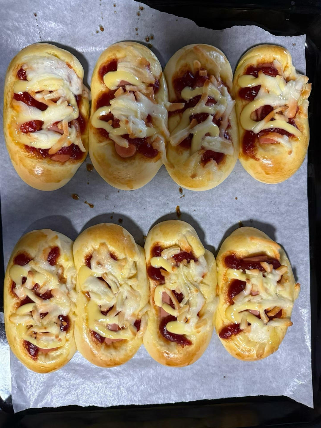 一个面团撑起一家店的台式面包—香肠面包