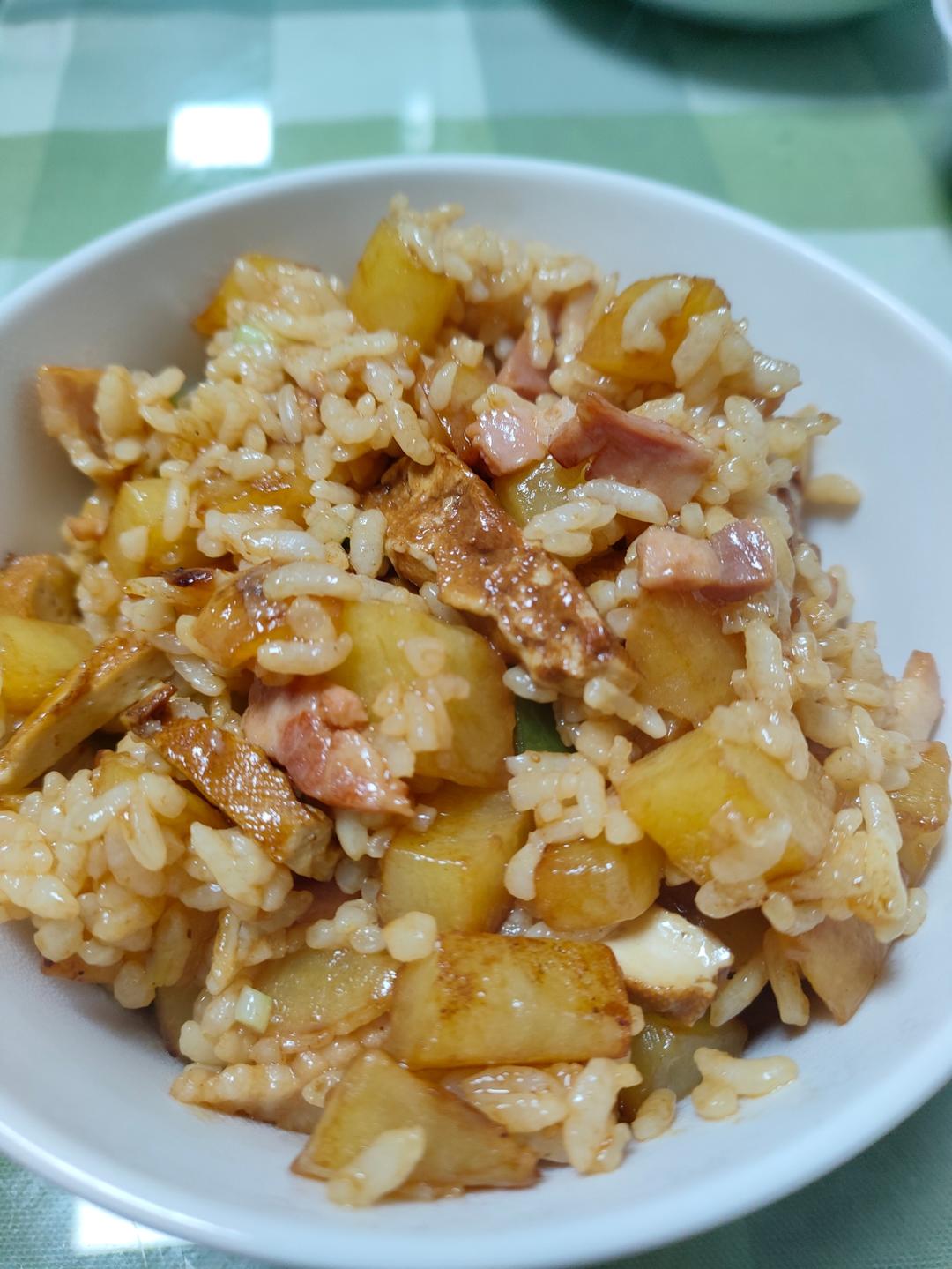 火腿土豆烩饭