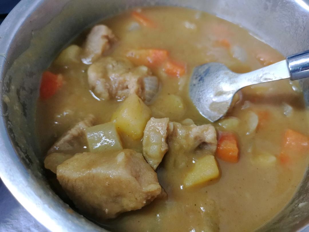 电饭盒咖喱土豆西红柿牛腩是时候贴秋膘了