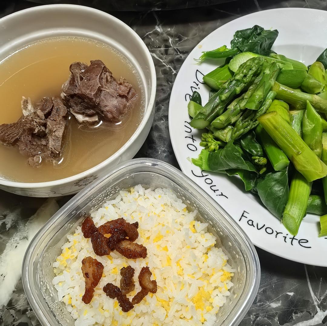 清炖羊肉汤