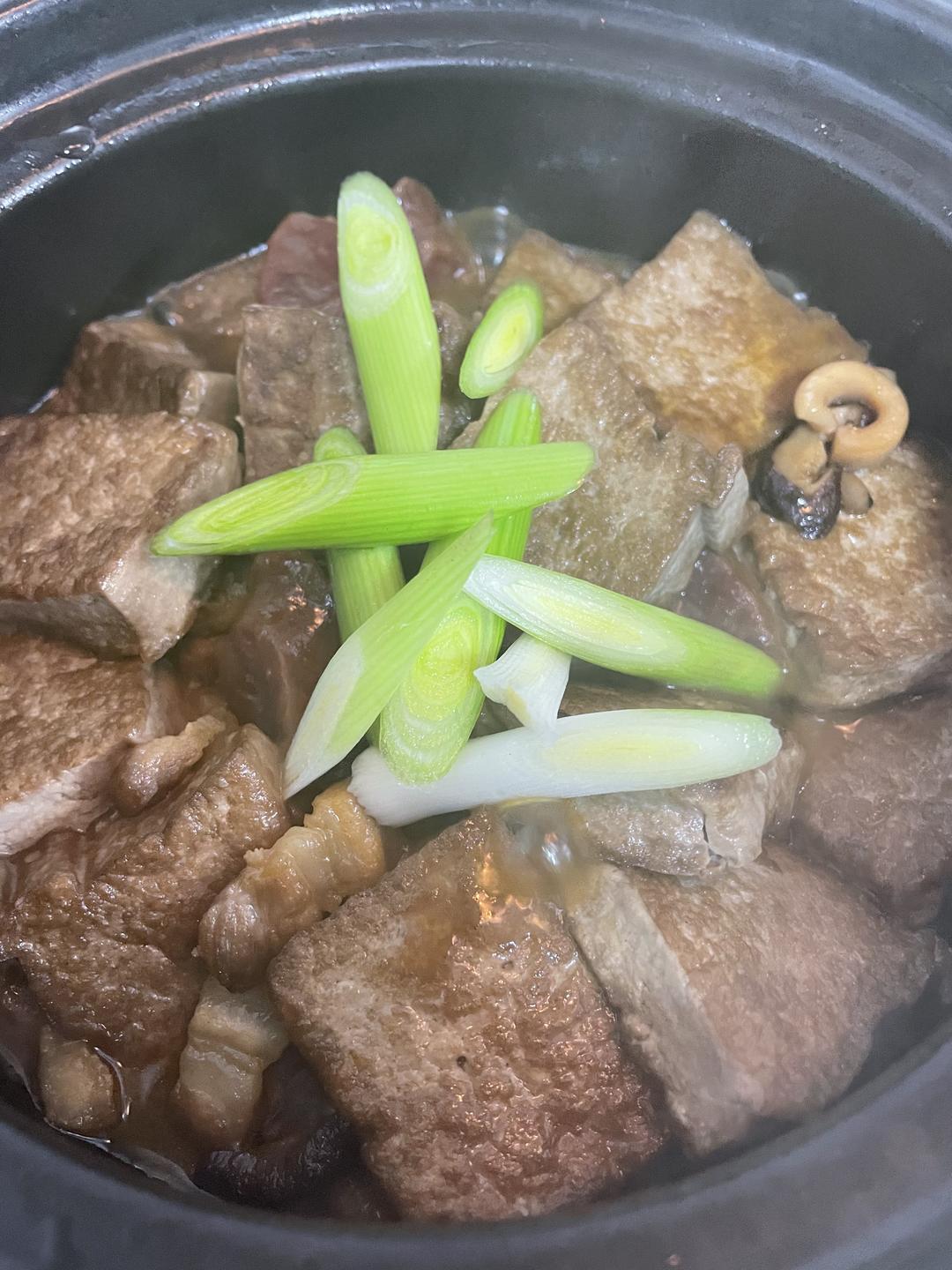 黑豆腐煲