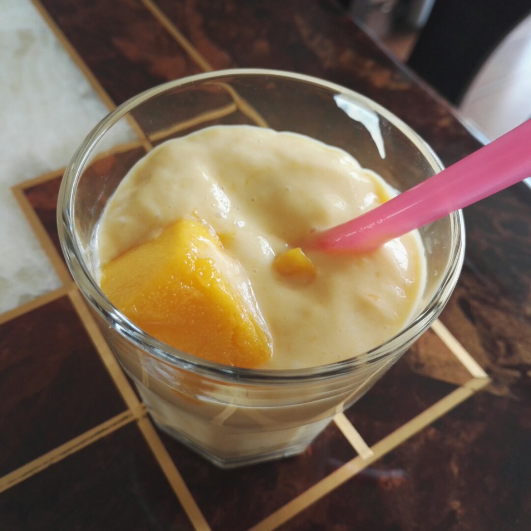 芒果奶昔（甜品）