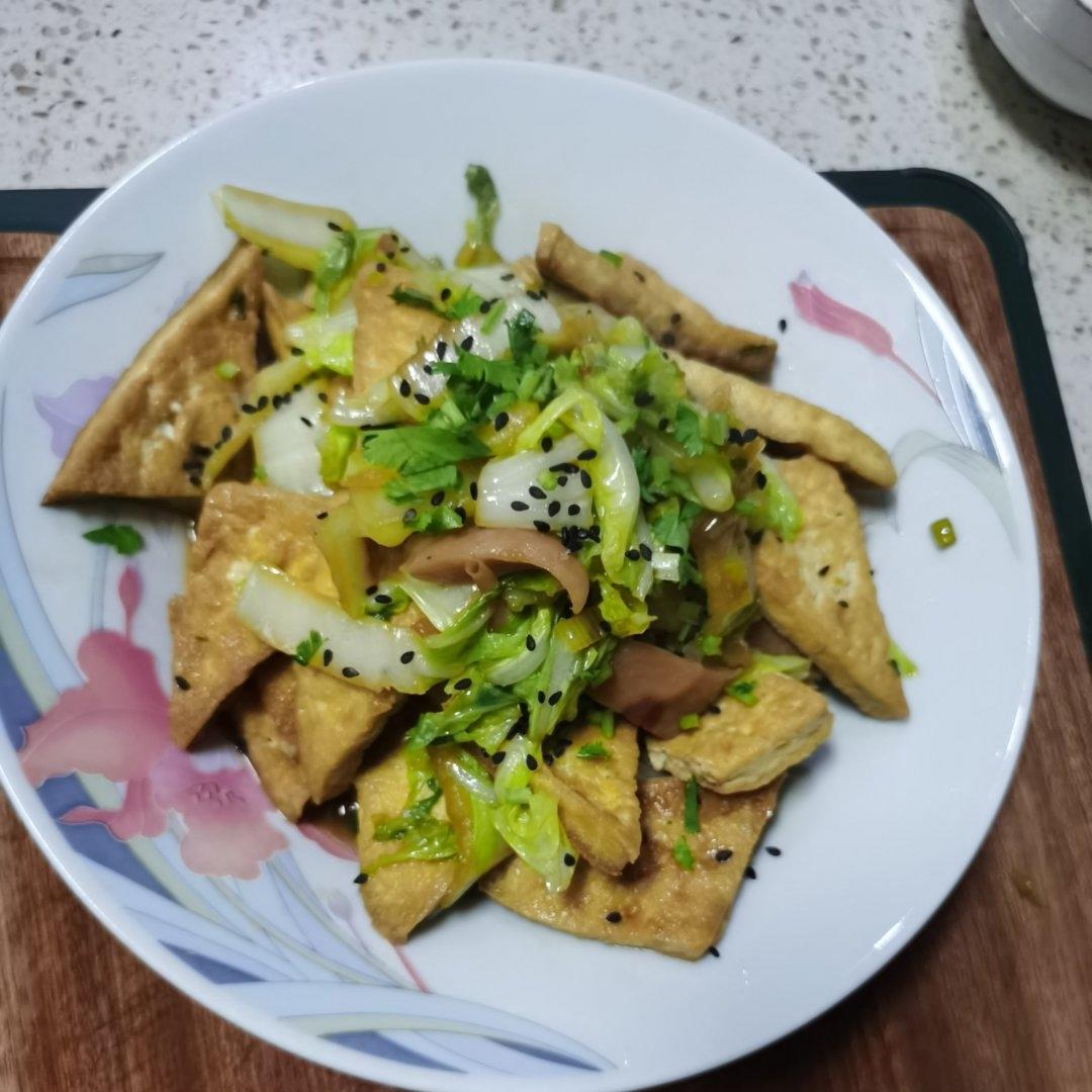 冬季家常菜：白菜炖豆腐
