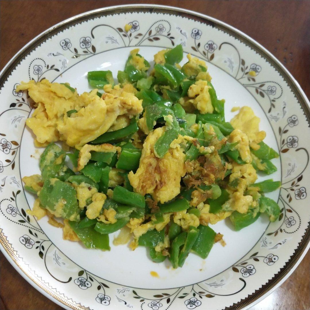 厨师长教你：“青椒炒鸡蛋”的家常做法 ,非常下饭