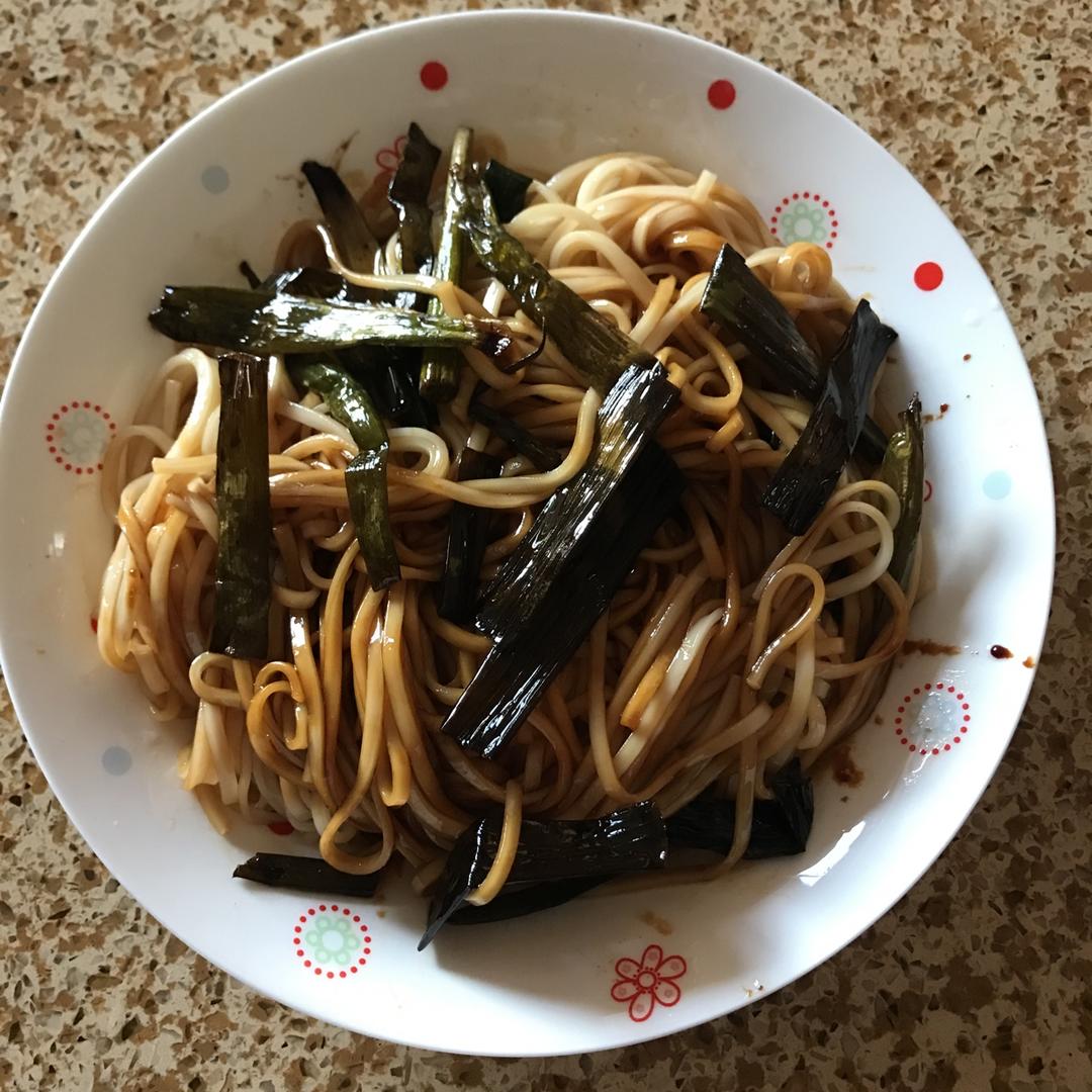 葱油拌面Spring Onion Noodles