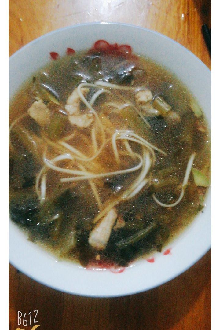 雪菜肉丝面