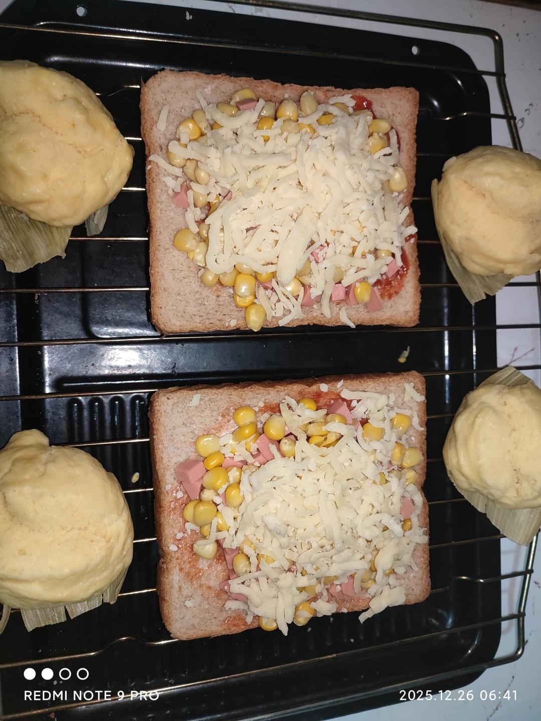 简单易做又好吃的早餐面包披萨