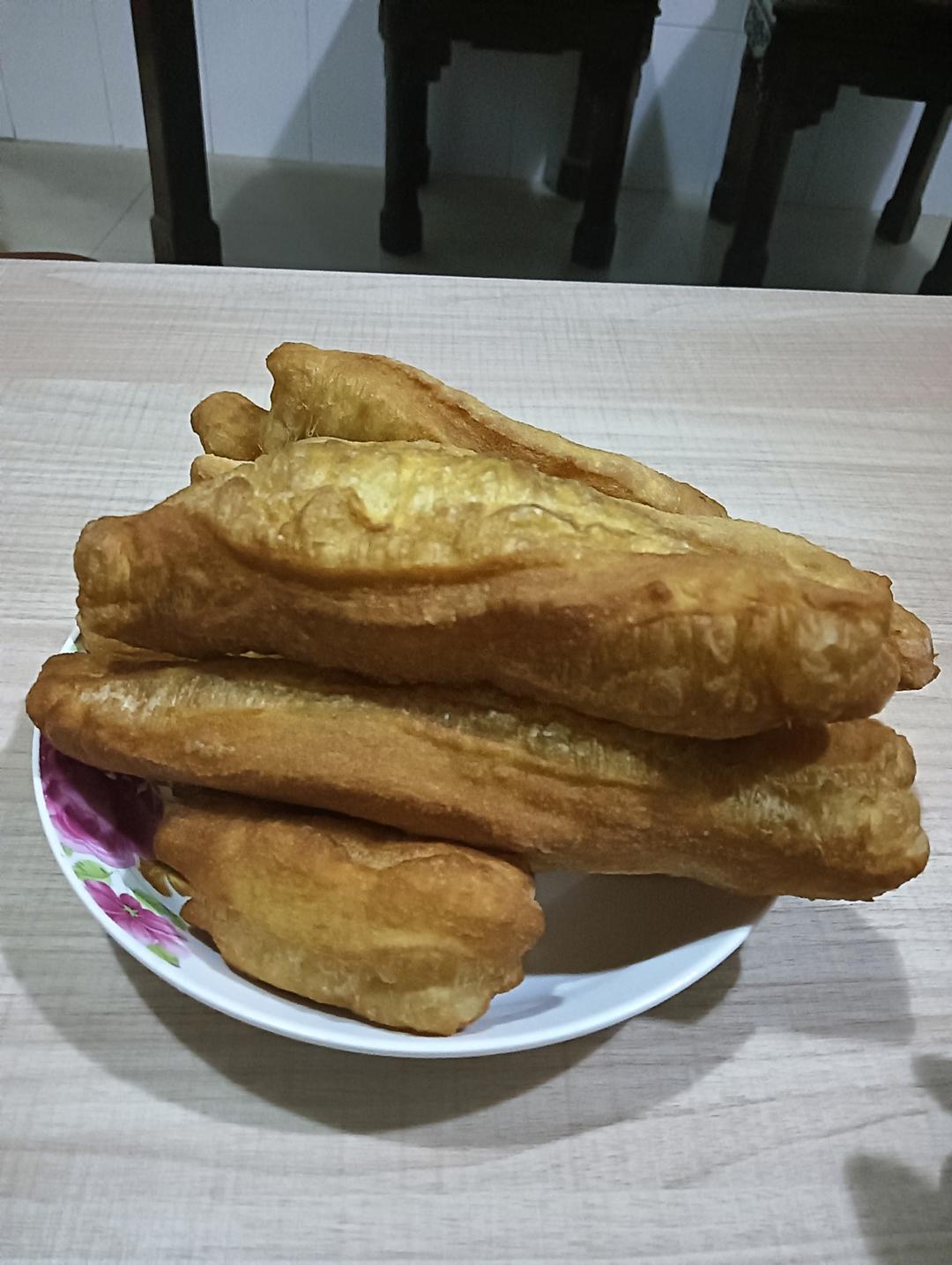 胖乎乎的自制油条