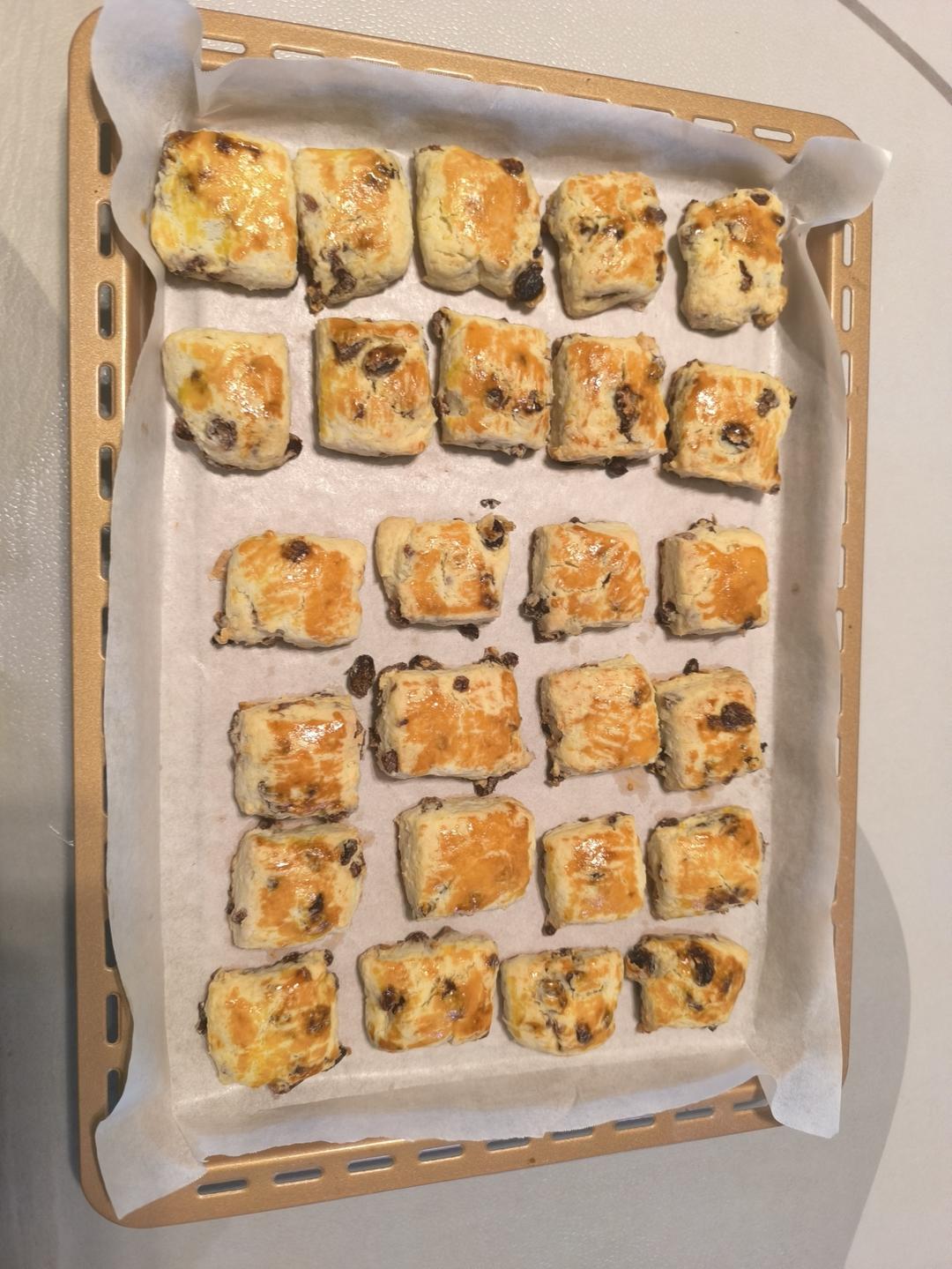 消耗淡奶油的司康