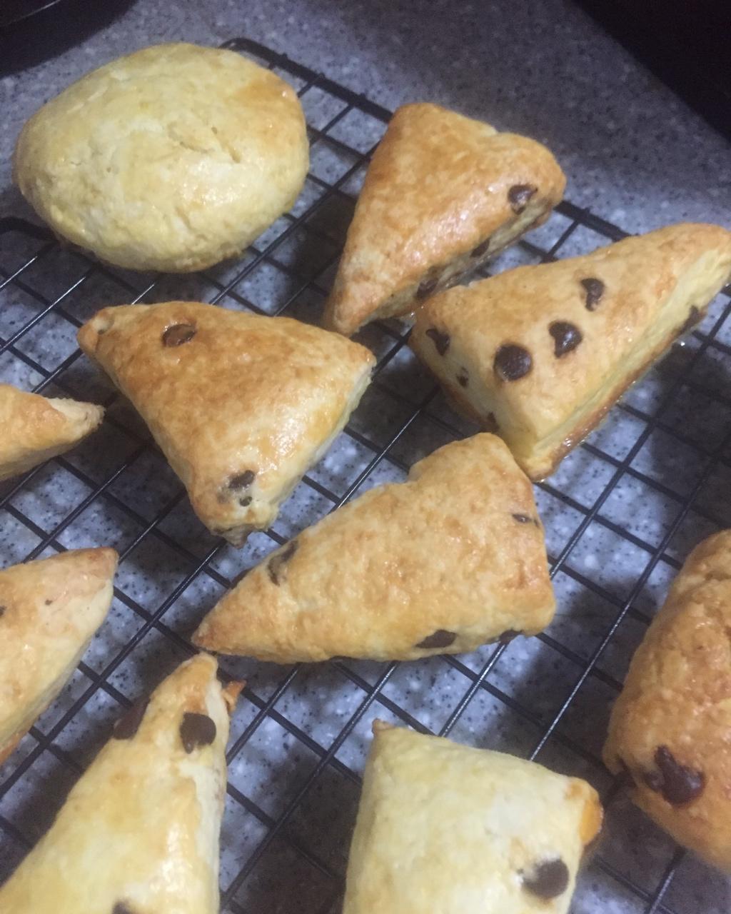 极简奶油松饼/Cream Biscuits（scones）