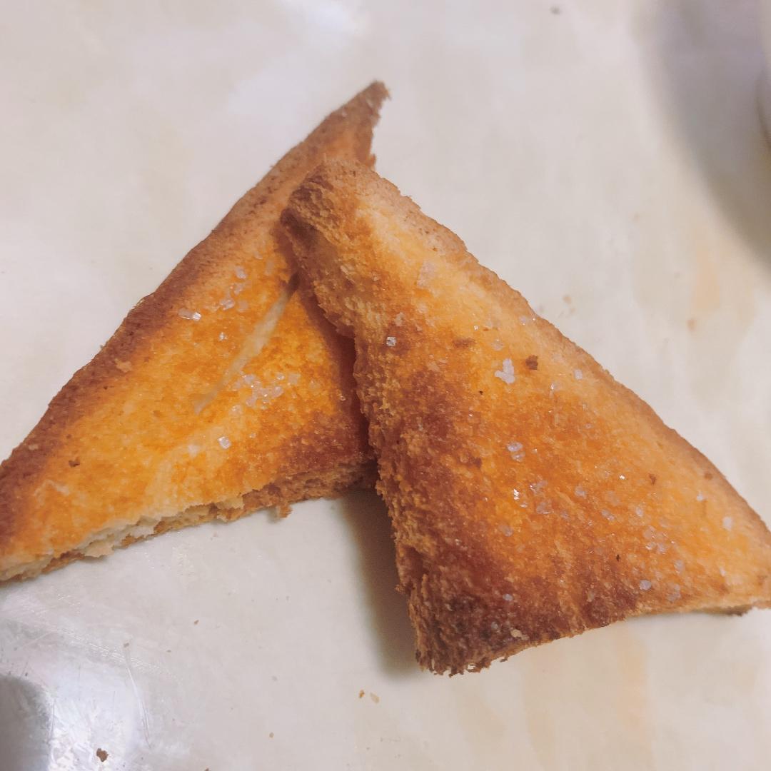 酥掉渣的冰花吐司片～巨好吃