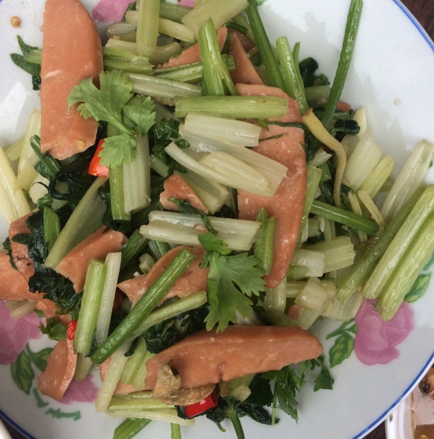 芹菜炒火腿