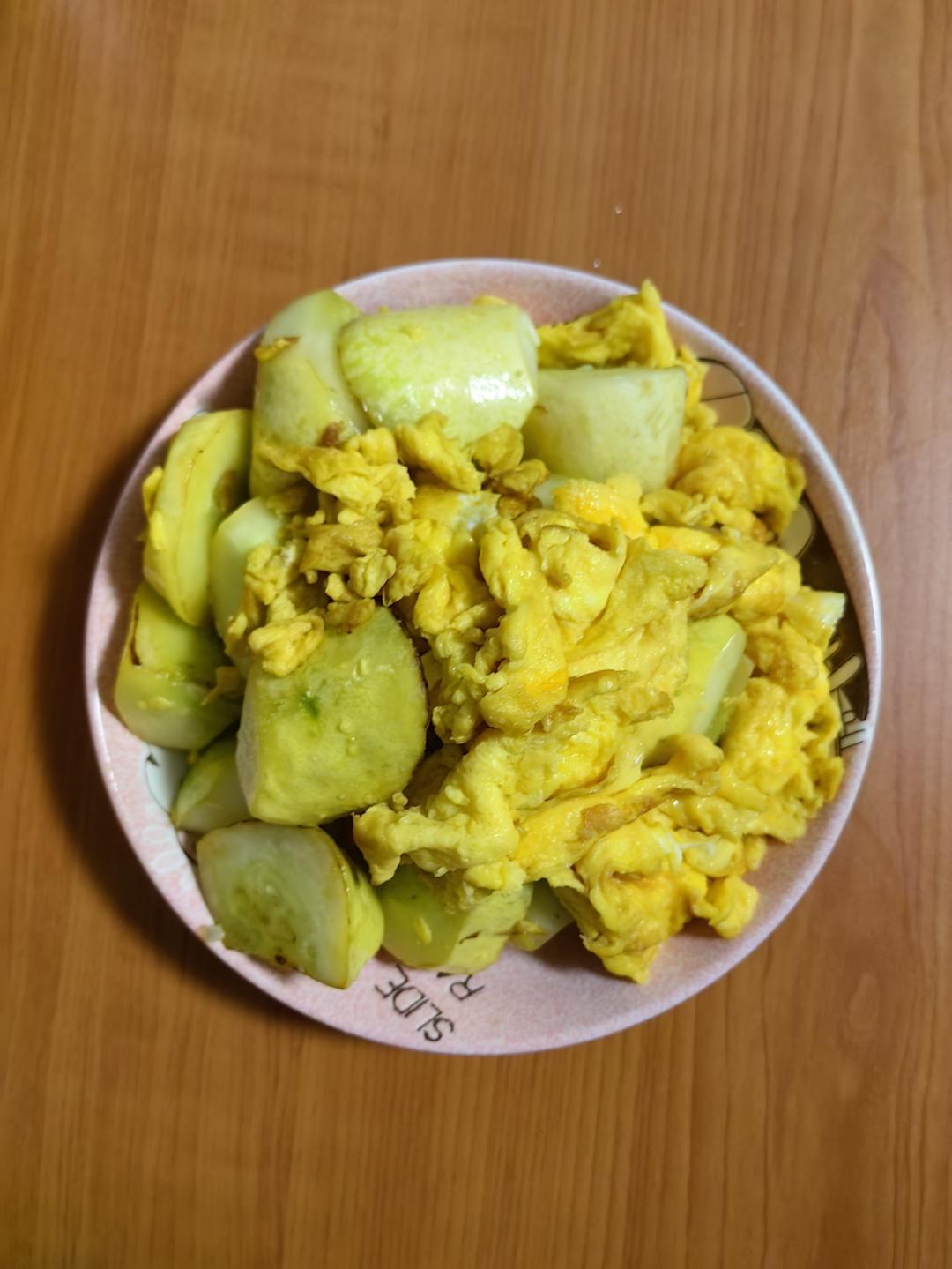 黄瓜炒鸡蛋 （青瓜炒鸡蛋）